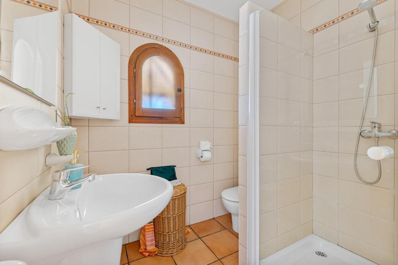 Villa Elice - Plusholidays Калпе Екстериор снимка